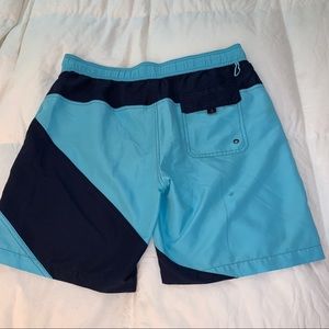 Izod Men’s swim trunks - size L